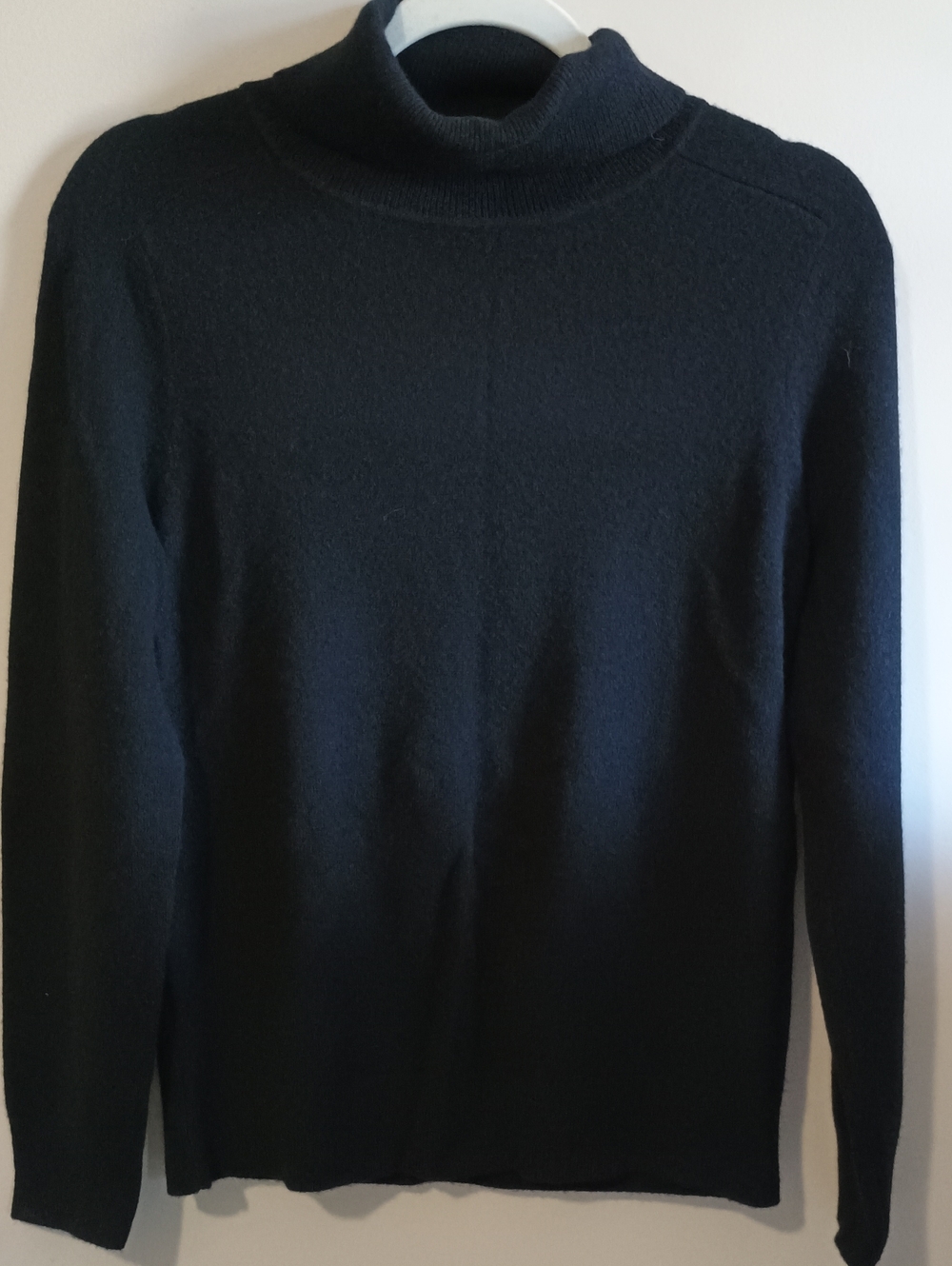 Quince 100% Mongolian Cashmere Women's Turtleneck Sweater Medium NWOTS